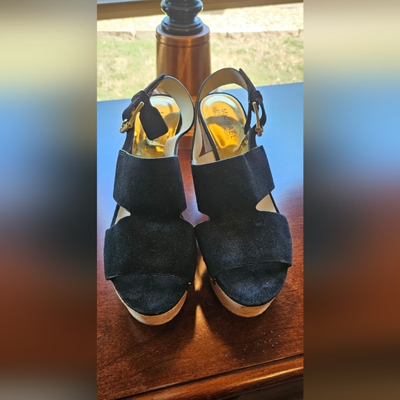 Michael Kors Black Suede Sandals Sz 8.5 - Picture 2 of 5